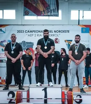Podio con atletas del Club BEÖRN